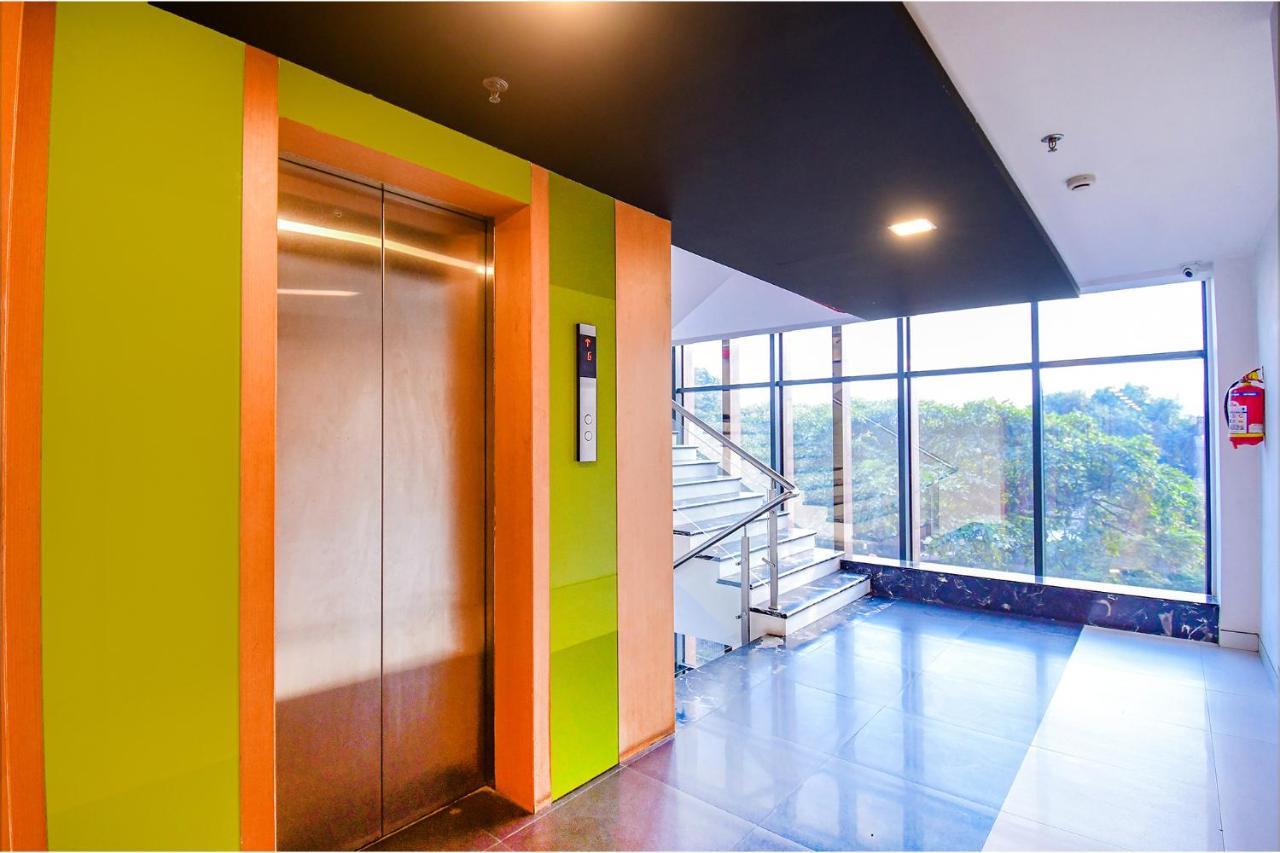 כלכותה Fabhotel Prime Kzar Corporate - Nr Sealdah Station מראה חיצוני תמונה